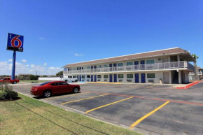 Отель Motel 6-Corpus Christi, TX - East - North Padre Island  Корпус-Кристи